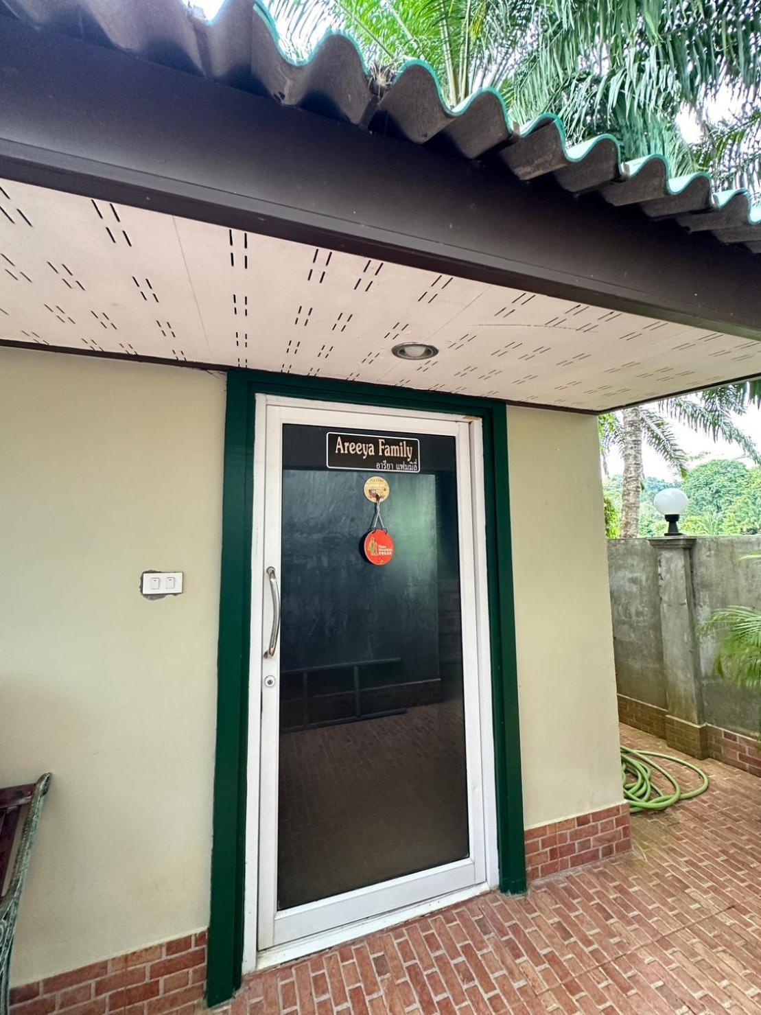 Areeya Phubeach Resort Coliving Coworking Ao Nang Bagian luar foto